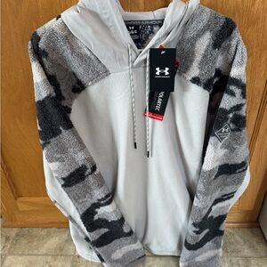 NEW Under Armor Gray and Black Hoodie